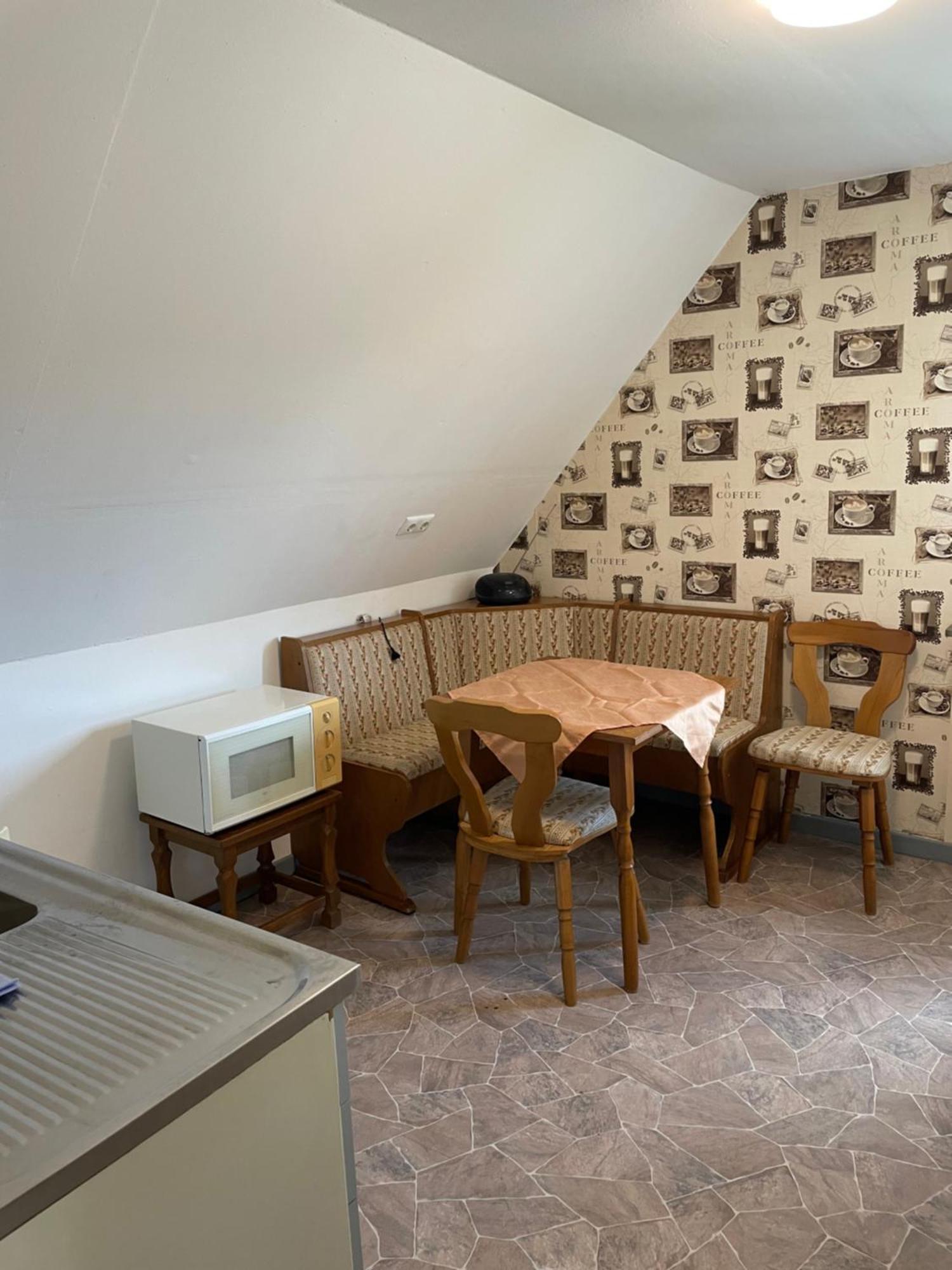 Familie Alber 1P Appartement Elze Buitenkant foto
